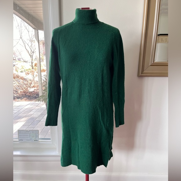 EMERALD GREEN J CREW TURTLENECK DRESS - Picture 2 of 13